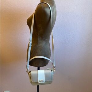 ANNE KLEIN .Elegant White and Tan Crossbody Bag